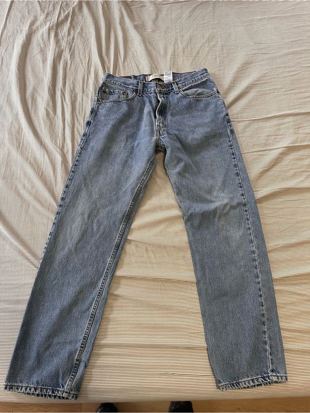 VTG Levis 505 Mens 33x34 Regular Fit Zip Fly Jeans 100% Cotton Denim Mexico